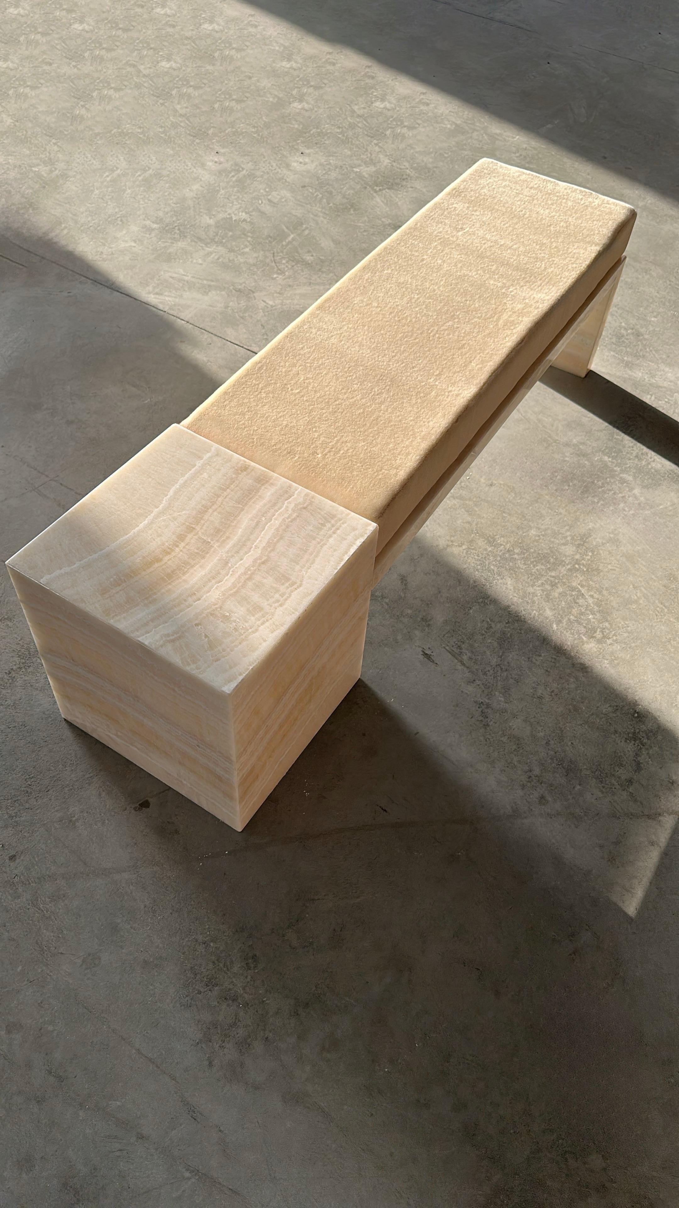 Meryl Bench Ivory Onyx Mohair