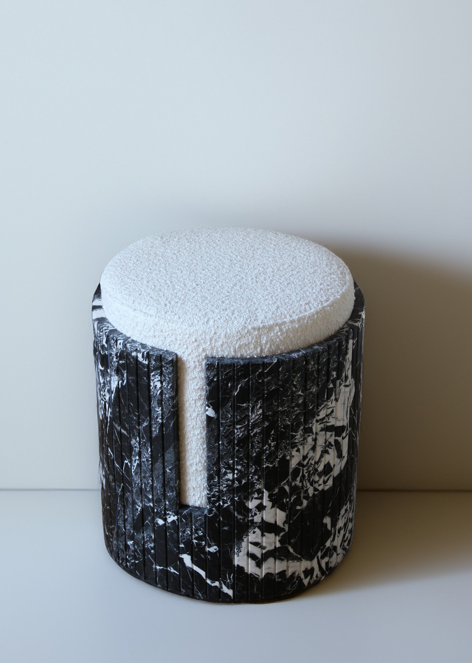 Grand Antique Marble Dolce Stool