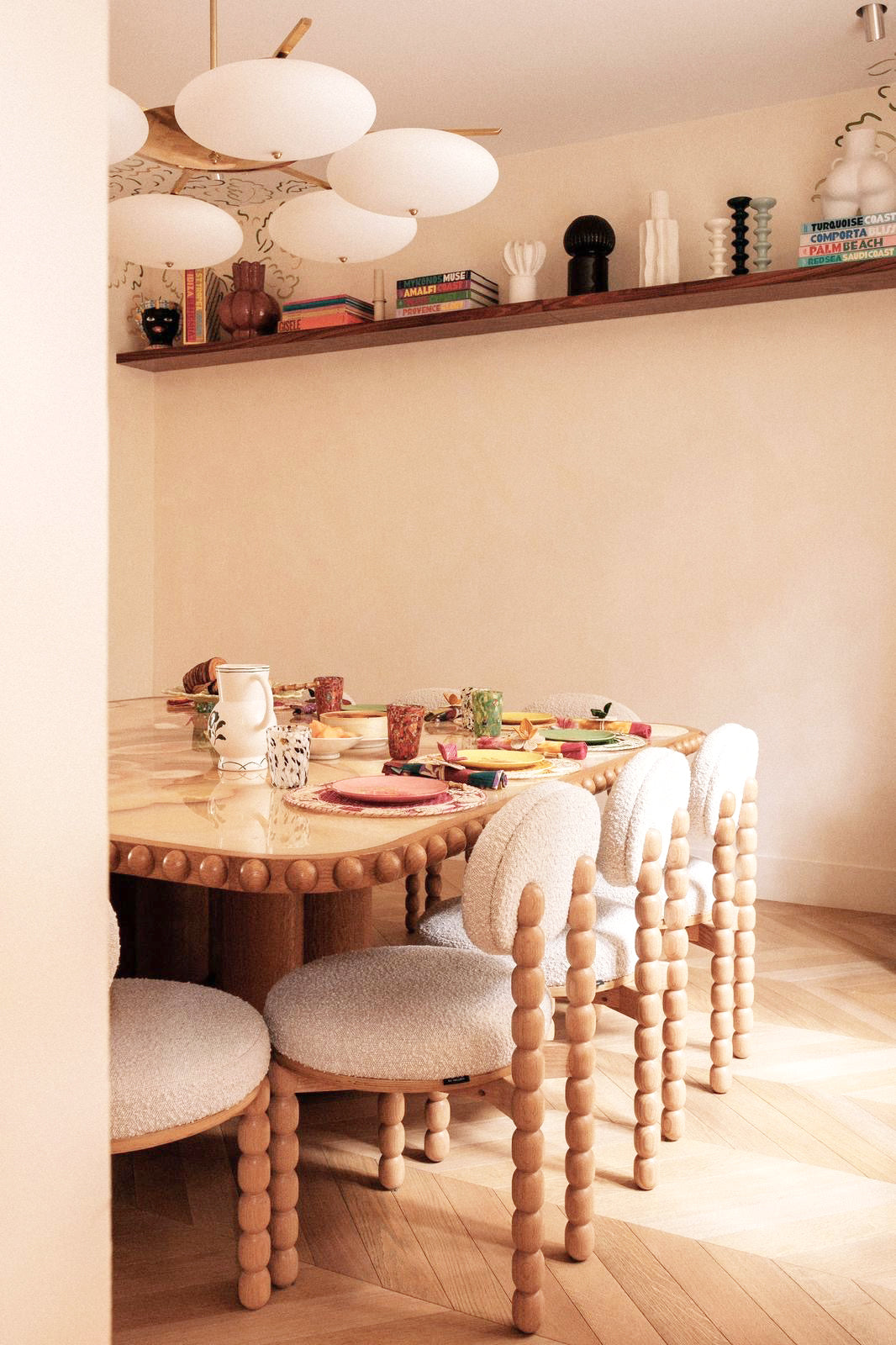 Biscuit Sixties Onyx And Oak Dinning Table