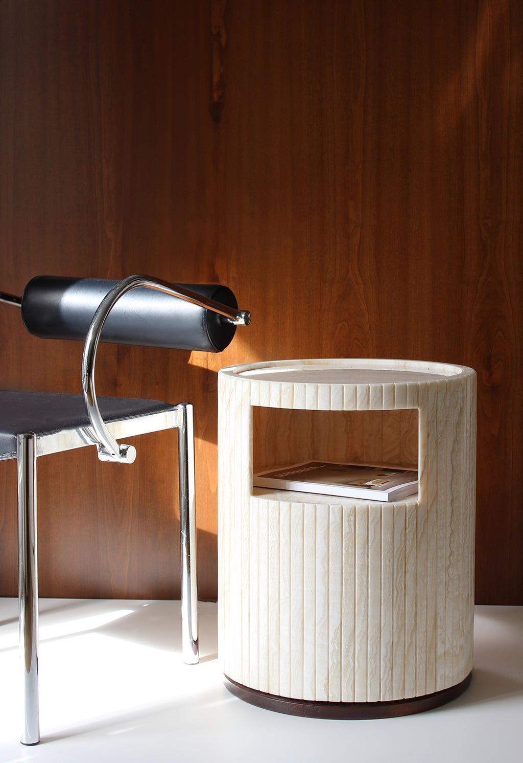 Ischia Ivory Onyx Table