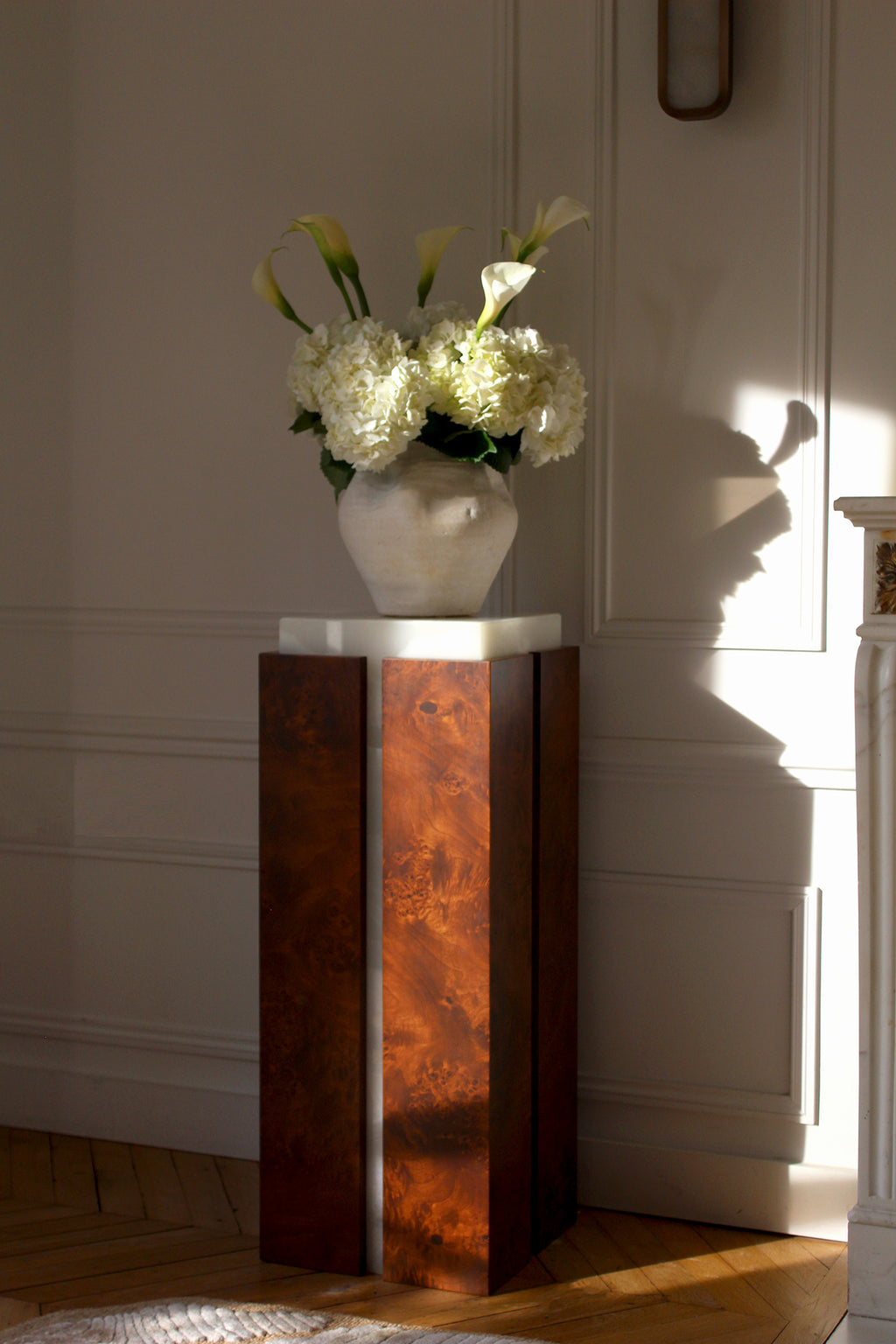 Como Plinth White Onyx and Brown Wood