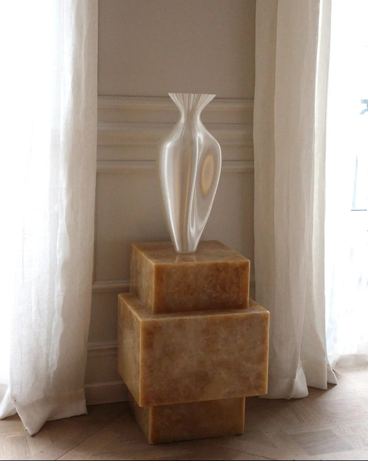 Ella Honey Onyx Table