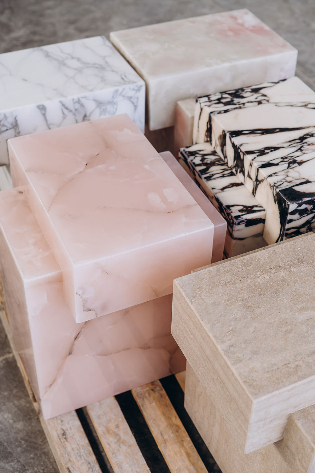 Gaia Pink Onyx Table