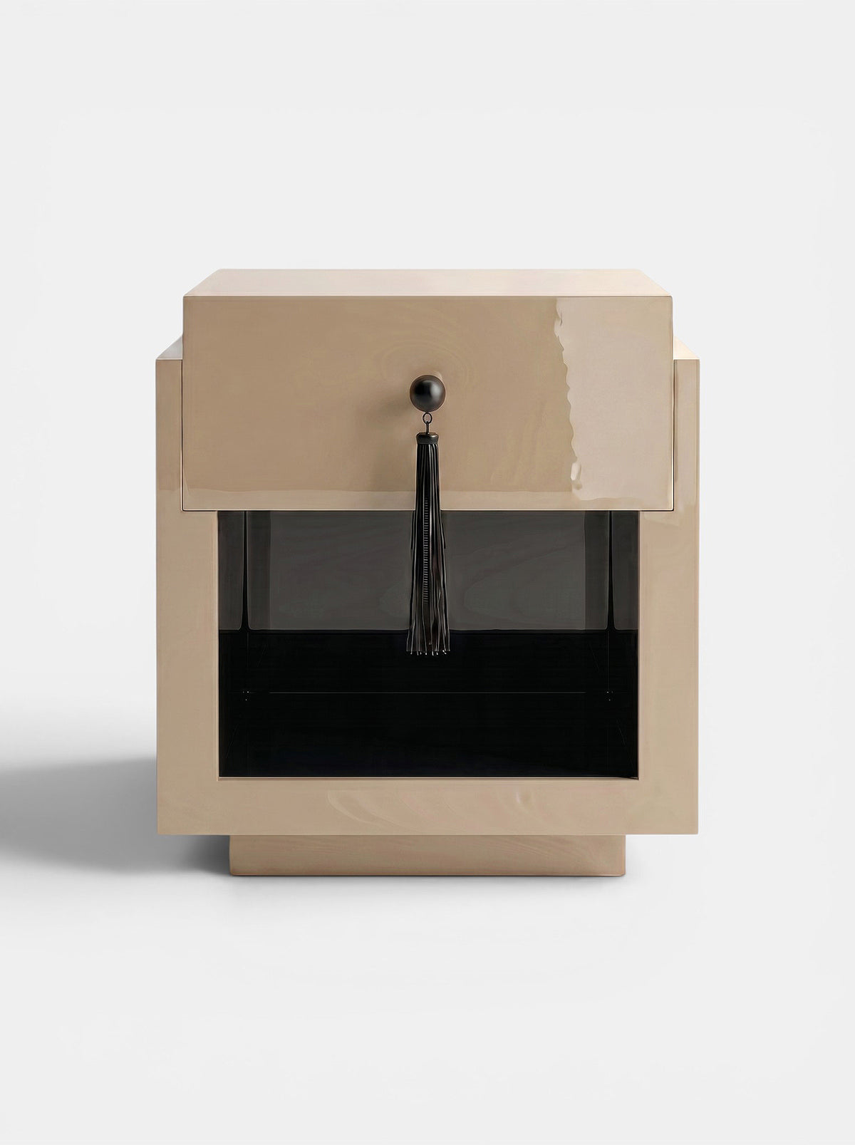 Leo Off-White & Black Wood