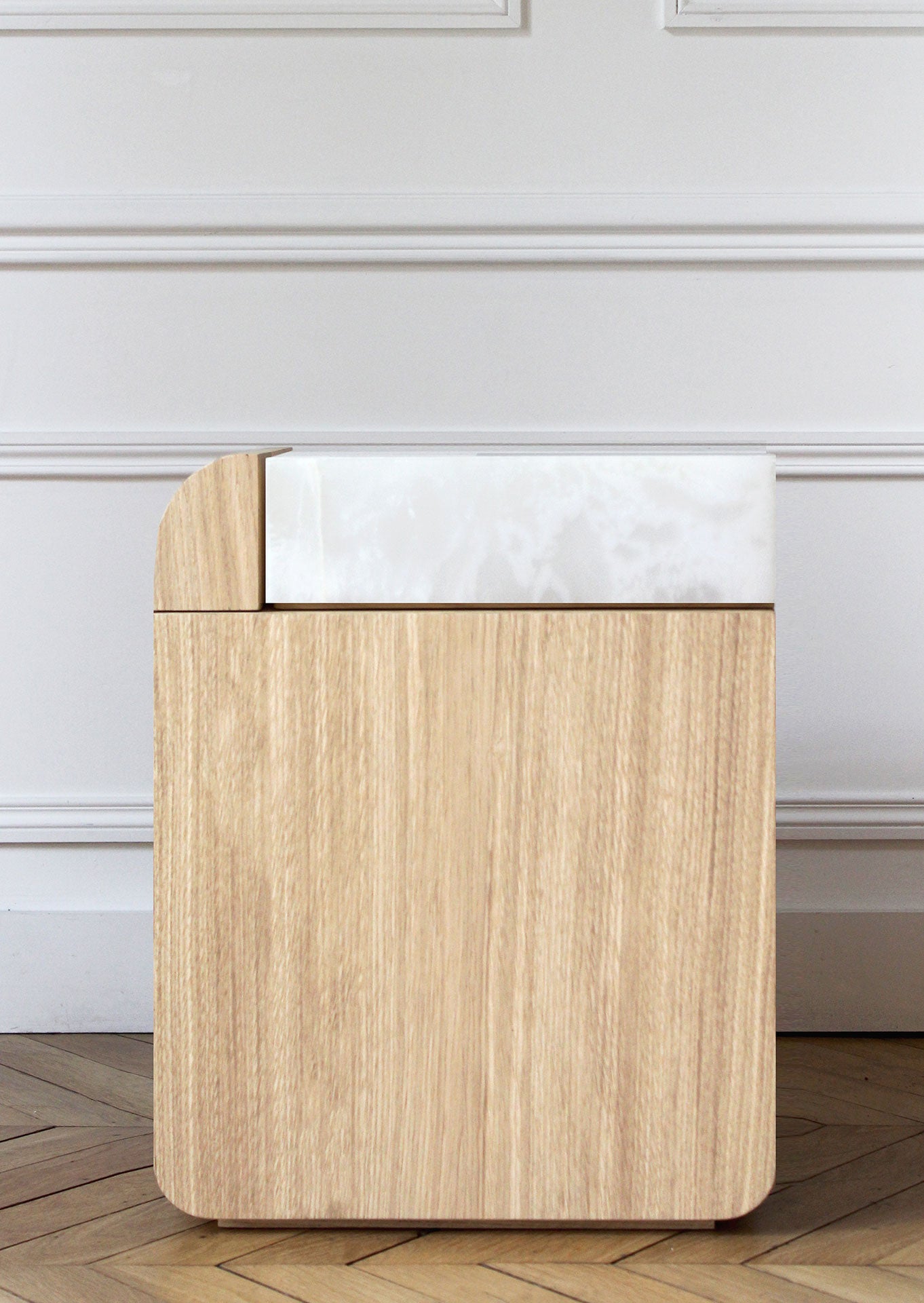 Amo Oak and White Onyx Storage Table