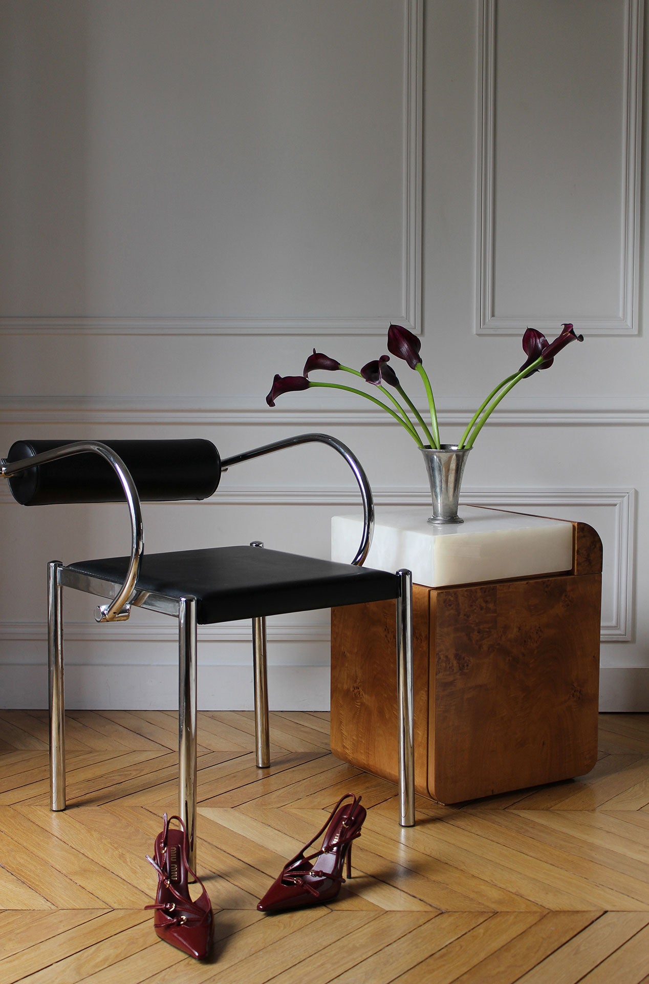 Amo Burl Wood Storage Table