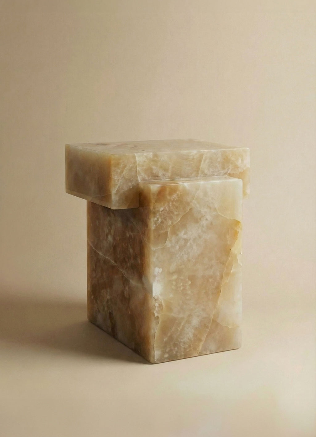 Gaia Honey Onyx Table