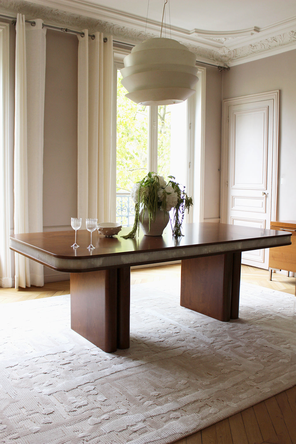 Doppio Wood And White Onyx Dinning Table