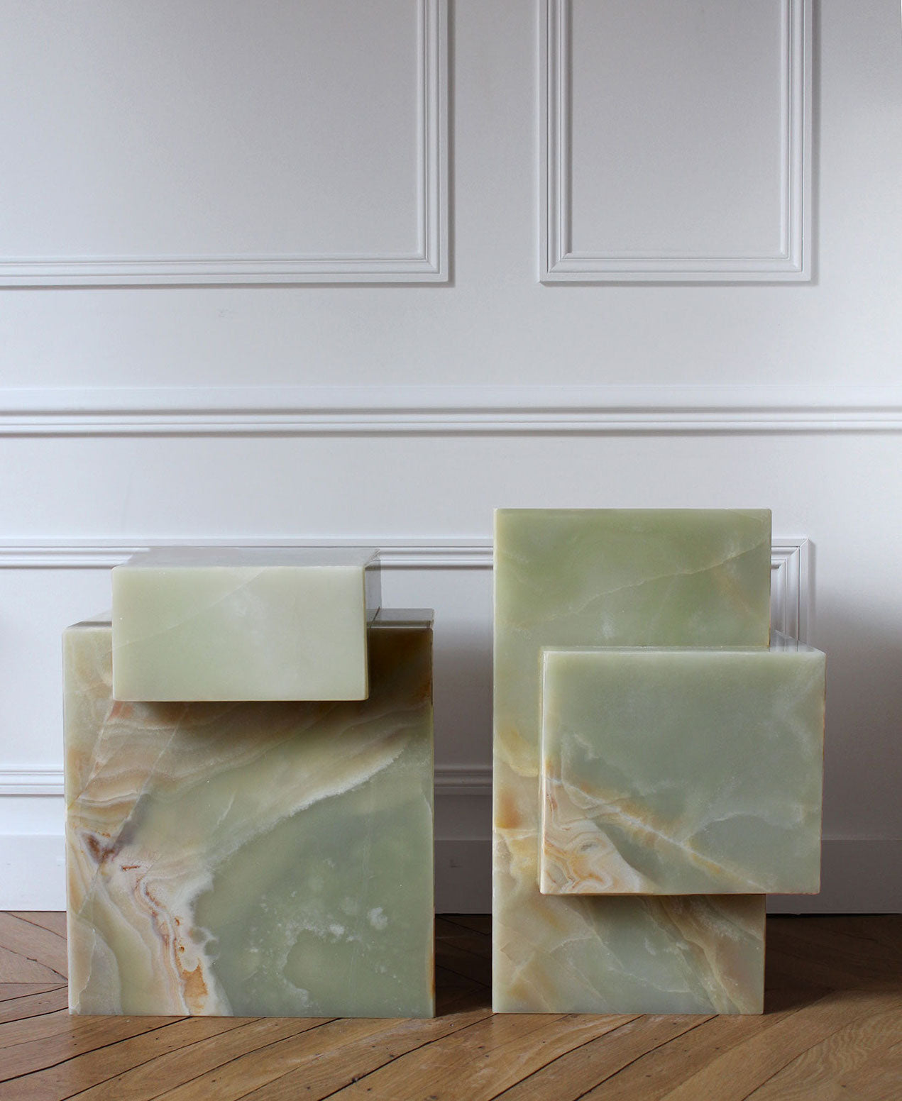 Gaia Green Onyx Table