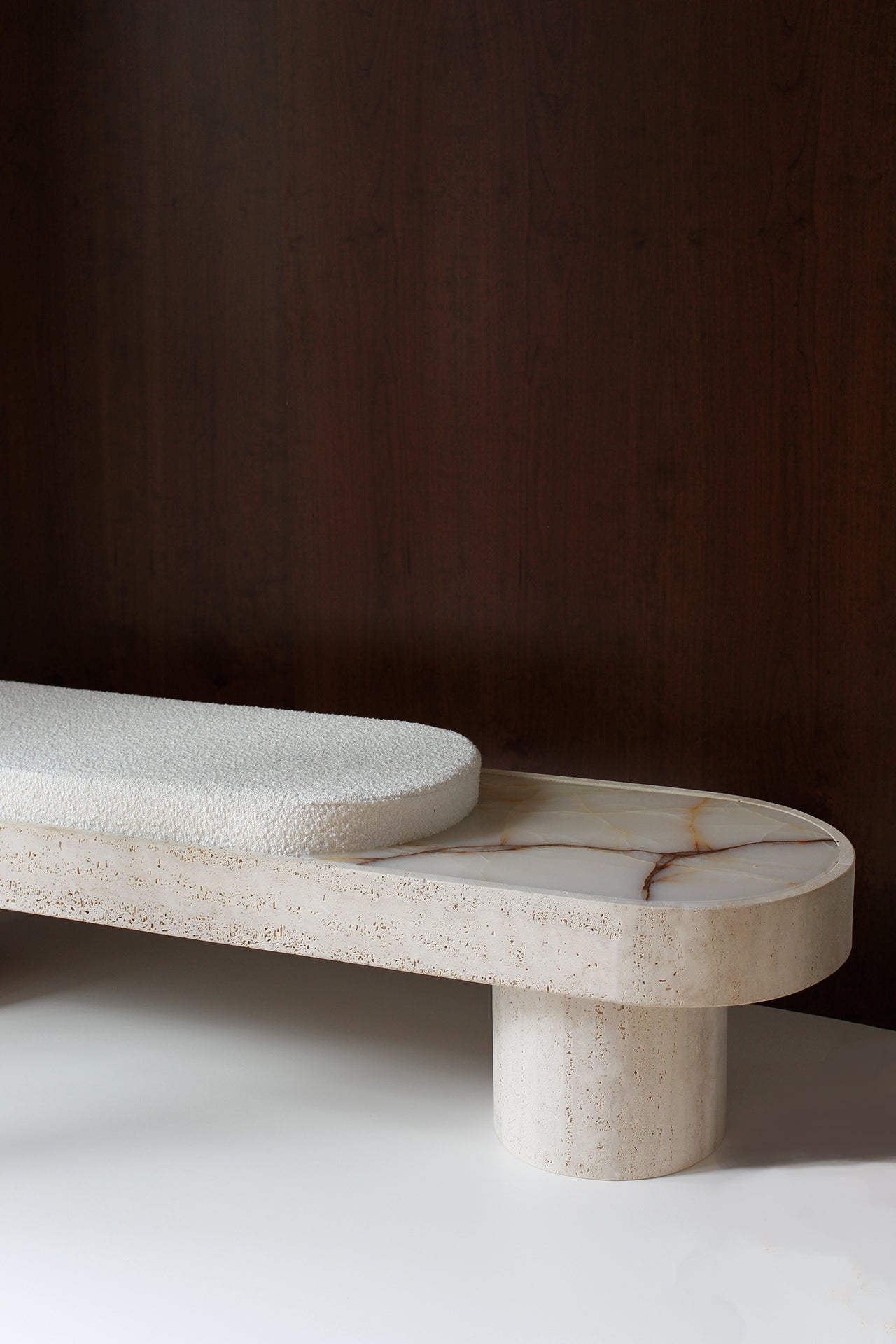 Noto Bench