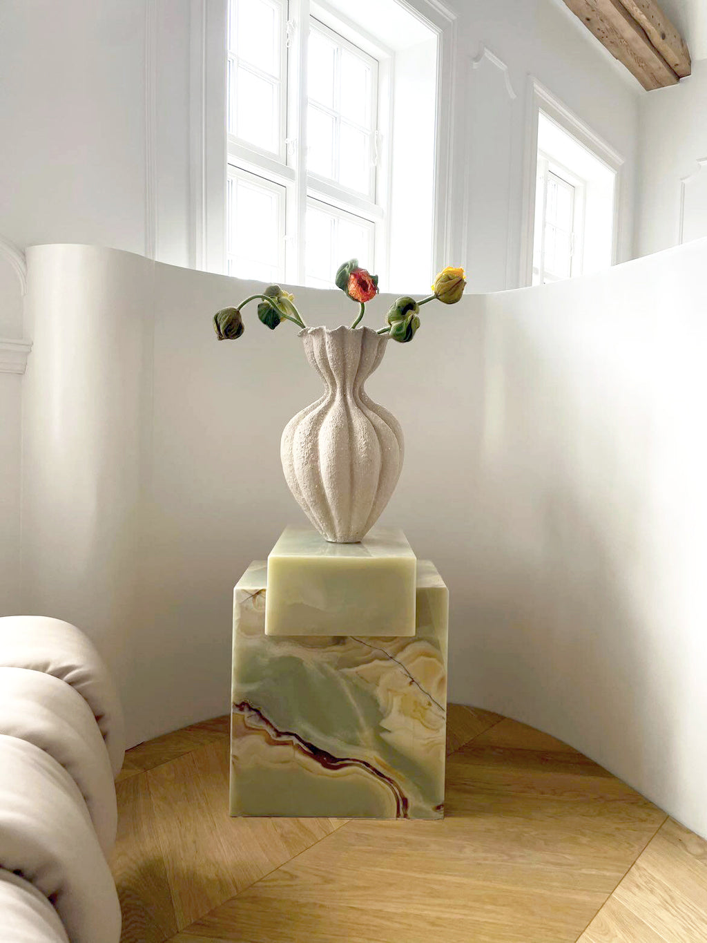 Gaia Green Onyx Table