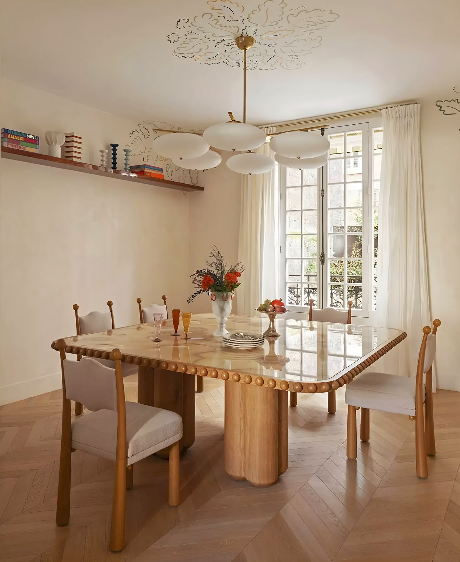 Biscuit Sixties Onyx And Oak Dinning Table