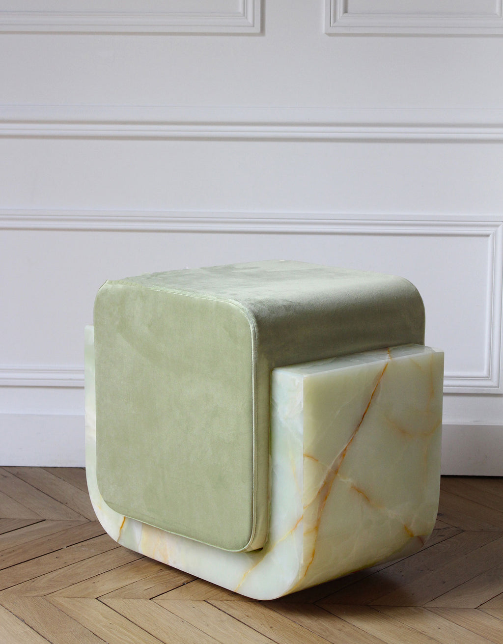 Green Onyx Oggi Stool