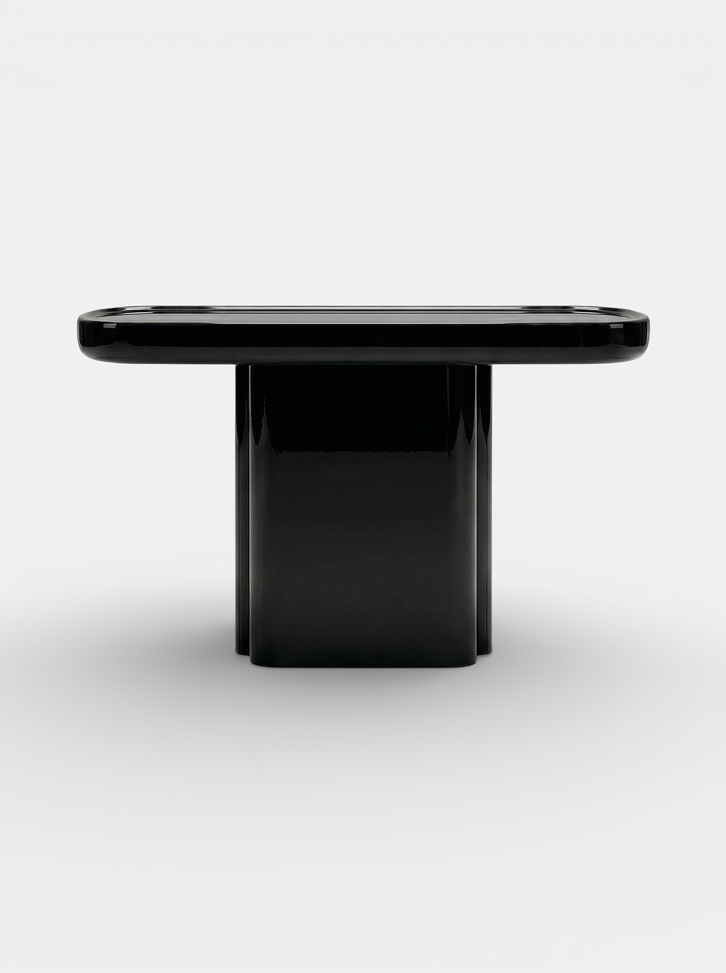 Ugo Black Lacquered Wood